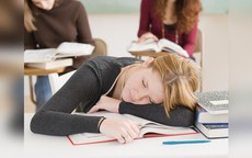 Ngủ đủ 7–8 tiếng nhưng sáng dậy vẫn mệt mỏi: Khi nào cần đi khám?