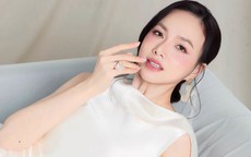 Mê mẩn vẻ đẹp Đinh Ngọc Diệp ở tuổi 42