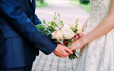 Sau khi nghỉ hưu, tôi muốn tái hôn nhưng bất ngờ trước yêu cầu của người phụ nữ kém 15 tuổi
