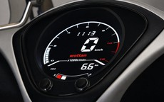 Sánh ngang Honda SH Mode, xe ga 125cc ngập công nghệ, ăn xăng ít, giá 51 triệu đồng về Việt Nam có tạo cú sốc?