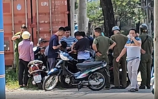 Truy tìm người mặc áo xe ôm công nghệ đuổi đánh hai người đi đường ở TPHCM
