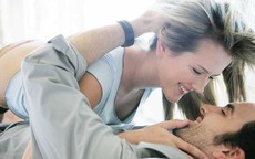 Uống gì trước khi quan hệ giúp kéo dài cuộc yêu, nâng cao sức khỏe