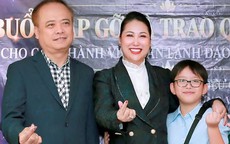 Phi Thanh Vân nói gì về chuyện con chung, con riêng khi yêu bạn trai doanh nhân?