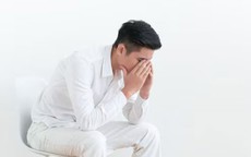 3 năm nuôi con của vợ và nhân tình, chồng vẫn không chịu ly hôn vì một bí mật đau lòng