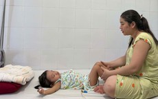MS 1125: Con bệnh nặng liên tục nằm viện từ lúc chào đời, người mẹ ở Huế cầu mong được giúp đỡ