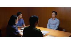 Tập 57 phim ‘Lằn ranh’: Cảnh quay lấy nước mắt khán giả nhưng lại... sai luật cơ bản