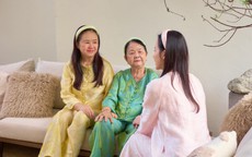 Ảnh đón Tết bình dị của gia đình Midu