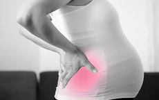 6 cách đơn giản nhưng hiệu quả giúp bà bầu giảm đau lưng