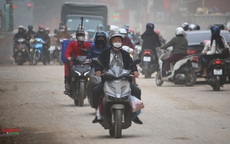 Hà Nội: Người dân 'sống chung' với ô nhiễm trên công trường thi công dự án mở rộng đường Nguyễn Tuân