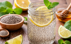 5 lợi ích sức khỏe khi uống nước hạt chia trước khi đi ngủ