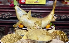 Về Hưng Yên tận thấy cỗ khao lão với cá chép nằm võng chế biến suốt 10 tiếng