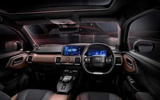 SUV hạng B giá 520 triệu đồng của Toyota thiết kế mạnh mẽ, trang bị 7 túi khí cùng gói hỗ trợ lái sánh ngang Toyota Corolla Cross, rẻ chỉ ngang xe hạng A chắc chắn gây sốt nếu về Việt Nam