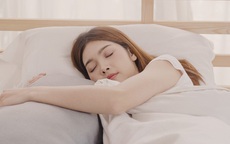 Vì sao không nên ăn quá no trước khi đi ngủ?