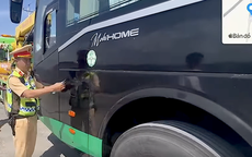 Xe khách mắc 3 vi phạm trong 1 lần kiểm tra, tổng mức phạt trên 100 triệu