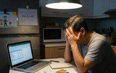 Nhà 4 người, vợ lương 10 triệu nhưng tháng nào cũng tiêu hết bay 30 triệu