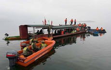 Thông tin mới nhất vụ lật thuyền trên hồ Thác Bà: 22 người gặp nạn là anh em, họ hàng