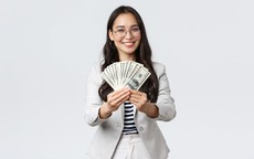 40 tuổi nhìn lại, điều đáng giá nhất tôi có không phải sự nghiệp mà là tiền tiết kiệm