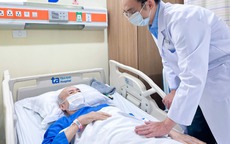 Người đàn ông nhập viện vì tuyến tiền liệt to gấp 4 lần: Bác sĩ cảnh báo dấu hiệu dễ bị bỏ qua