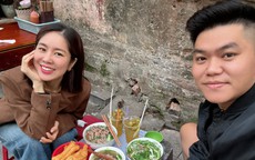 Vợ chồng Lê Phương tận hưởng không khí Tết sớm ở Hà Nội