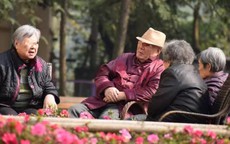 Nghỉ hưu mới thấm: Tránh gặp 3 kiểu người này kẻo tuổi già mang họa