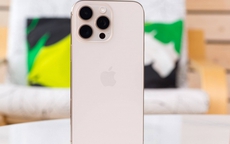 Giá iPhone 16 Pro Max giảm mạnh, hấp dẫn hơn iPhone 17 Pro Max