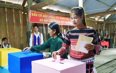 Bầu cử sớm ở ngôi làng biệt lập giữa núi rừng Gia Lai
