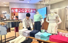 Thị trường thời trang giao mùa: Hàng đông giảm giá sâu, hàng hè tăng nhiệt