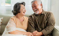 Có tiền đừng quá tiết kiệm: 3 thứ nên đầu tư để tuổi già không khổ, không phiền con cháu