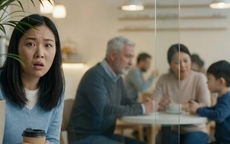 Sụp đổ khi phát hiện bố chồng "mẫu mực" có con riêng