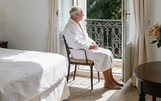 Lộ số tiền thanh toán của người đàn ông lưu trú khách sạn hạng sang tới 67 năm khiến nhiều người bất ngờ