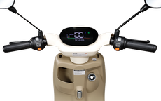 Trải nghiệm xe máy điện giá 14 triệu đồng ở Việt Nam thiết kế nhỏ xinh, pin bền, đi 70km/lần sạc, rẻ hơn Vision, Wave Alpha thích hợp đi trong đô thị