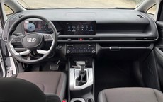 MPV 7 chỗ giá 489 triệu đồng của Hyundai về đại lý Việt đẹp long lanh, trang bị sánh ngang Mitsubishi Xpander, rẻ nhất phân khúc