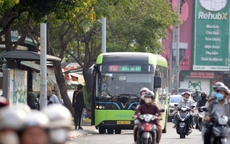 Lượng hành khách đi metro, xe buýt tại TP.HCM tăng 35% sau Tết