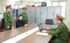 Nửa đêm, gã thanh niên trộm 4 nhẫn vàng trong xe ô tô không khóa cửa