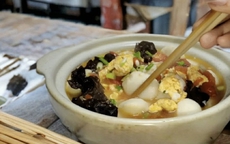 Dùng 4 nguyên liệu có đầy ngoài chợ nấu món canh cực ngon, khiến bạn ăn sạch đến giọt cuối cùng