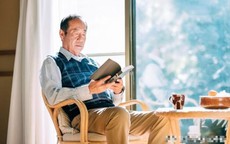 Nhà rộng nhất làng, lương hưu dư dả, cụ ông vẫn có tuổi già bất hạnh: 'Tiền nhiều mà lòng lạnh lẽo'