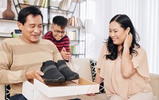 Gia đình có 3 dấu hiệu này dễ 'tán gia bại sản', con cái lớn lên khó ngẩng đầu