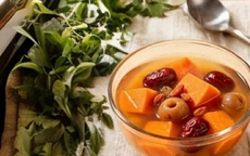 Nấu cà rốt với nguyên liệu này có thể cải thiện chứng mất ngủ, bổ khí huyết, làm sáng mắt và cải thiện thị lực