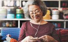 Không phụ thuộc con cái, cụ bà đúc kết 6 điều giúp tuổi già an nhàn, vui vẻ