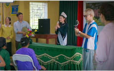 Về quê 'làm màu', Hoa hậu Vi Minh bị bố đẻ bóc mẽ