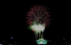 Huyền ảo đêm Cố đô: Khi pháo hoa thắp sáng giấc mơ ngàn năm