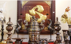 Những đồ thờ cúng cần có trên bàn thờ gia tiên