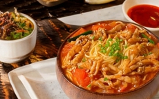 4 món mì siêu ngon nấu chỉ 15 phút giúp bữa sáng nhàn tênh lại cung cấp đủ dưỡng chất, ai ăn cũng khen