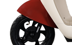 Trải nghiệm xe máy điện giá 15,5 triệu đồng ở Việt Nam ngoại hình xinh xắn, pin bền, đi 77km/lần sạc, trang bị vượt tầm giá