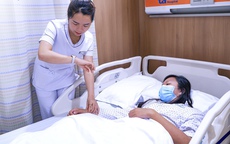 Thiếu nữ 15 tuổi men gan tăng gấp 10 lần, tổn thương gan nặng vì sốt xuất huyết
