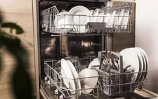Chuyên gia chỉ cách sắp xếp máy rửa bát đúng cách