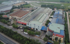 Hà Nội: Khói cuồn cuộn thải ra môi trường từ khu vực nhà máy Sunhouse, người dân lo ngại ảnh hưởng sức khỏe