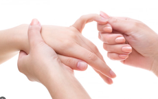 Tuyệt chiêu biến 'tay thô, ngón ngắn' trở nên thon thả, mềm mại