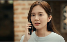 Mai (Ngọc Huyền) bất ngờ được mẹ của Trung (Đình Tú) mời sang nhà