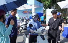VinFast Evo Lite 'chiếm sóng' tại ngày hội 'Đổi xăng lấy điện', thu hút hàng trăm lượt lái thử